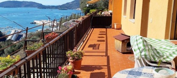 4 rooms House in La Spezia, Italy No. 142245 2