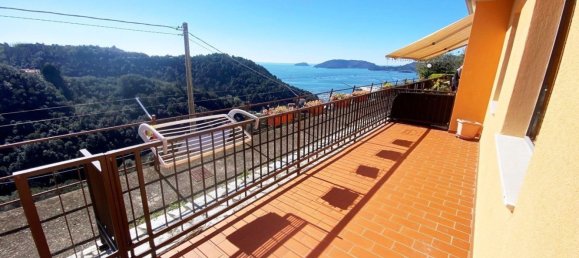 4 rooms House in La Spezia, Italy No. 142245 28