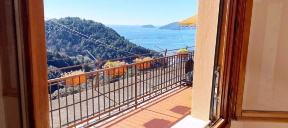 4 rooms House in La Spezia, Italy No. 142245 6