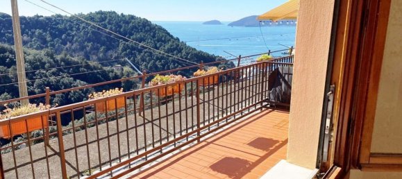 4 rooms House in La Spezia, Italy No. 142245 5