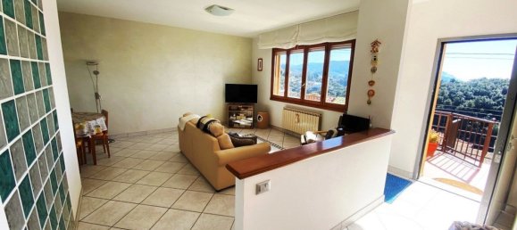 4 rooms House in La Spezia, Italy No. 142245 7