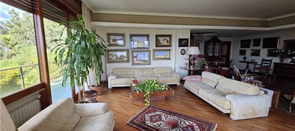 Apartamento de 3 dormitorios en Messina, Italy No. 354102 7