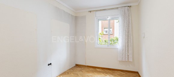 Apartamento de 4 dormitorios en Barcelona, Spain No. 171064 17