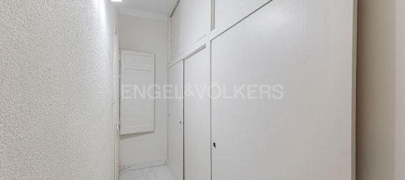 Apartamento de 4 dormitorios en Barcelona, Spain No. 171064 31