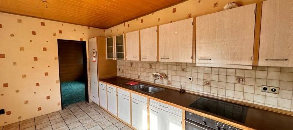 7 rooms House in Kassel, Germany No. 111365 4