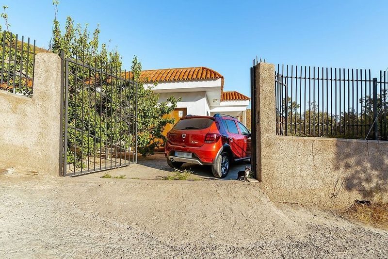 4 bedrooms House in San Bartolome De Tirajana, Spain No. 231481