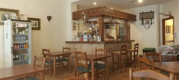 70m² Commercial property in Cadiz, Spain No. 224705 3