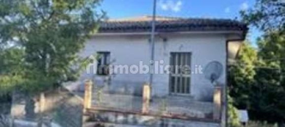 2 bedrooms Apartment in Urbino, Italy No. 261112 3