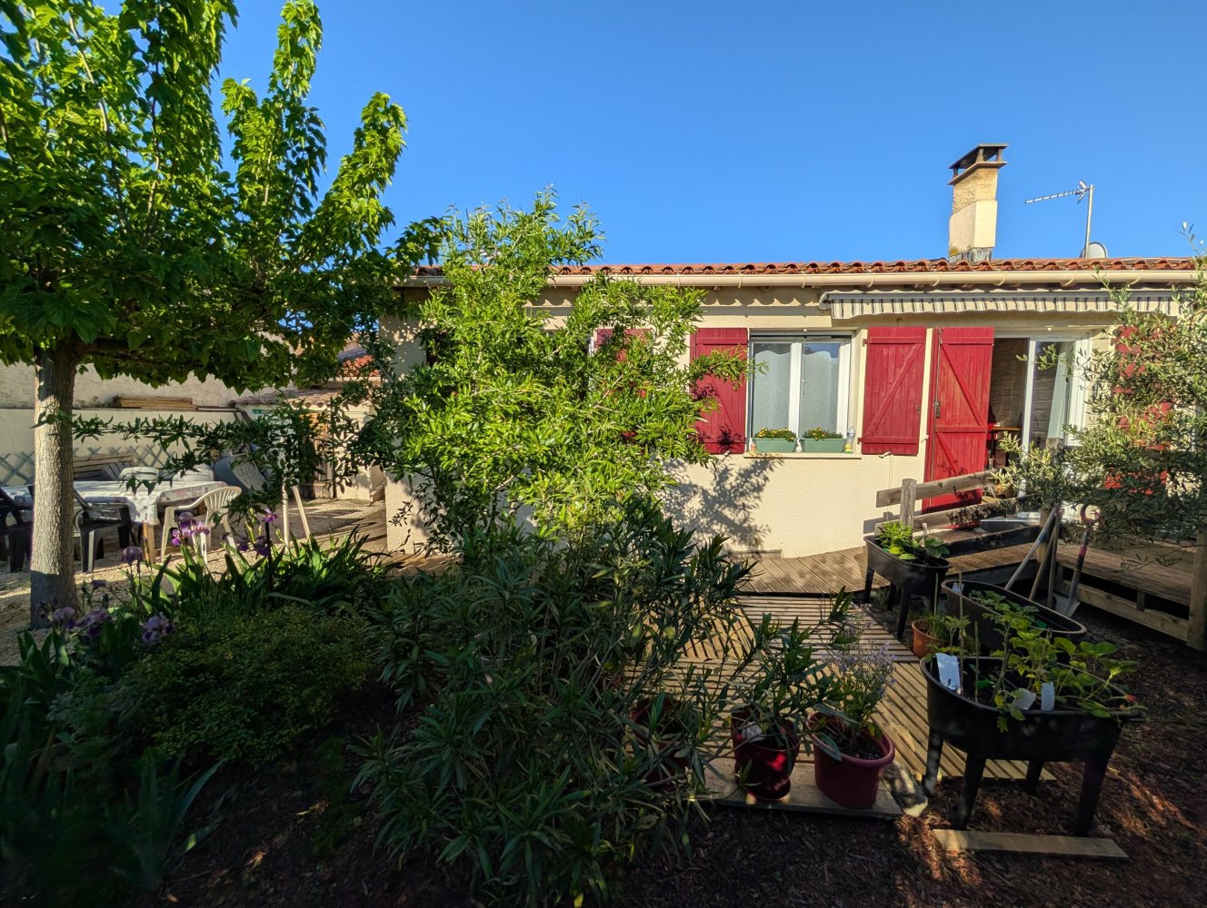 2 bedrooms House in Pezenas, France No. 203389