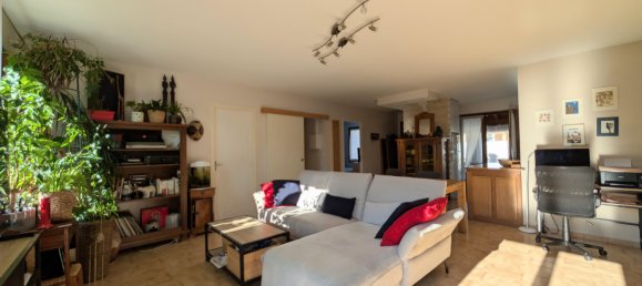 2 bedrooms House in Pezenas, France No. 203389 5