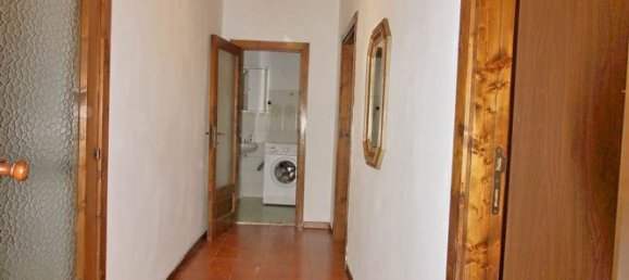 4 rooms Apartment in Scansano, Italy No. 237946 6