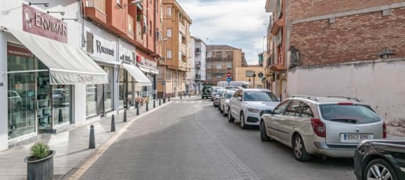 Коммерческая недвижимость 84м² в Альболоте, Испания № 180700 29