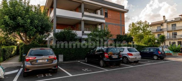 Apartamento de 3 dormitorios en Monterotondo, Italy No. 160742 20