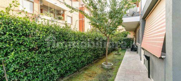 Apartamento de 3 dormitorios en Monterotondo, Italy No. 160742 6