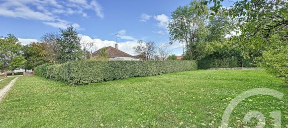 752m² Land in Saint-Jean-le-Blanc, France No. 219030 4