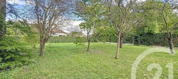 752m² Land in Saint-Jean-le-Blanc, France No. 219030 2