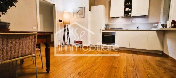 2 bedrooms Apartment in Vinci, Italy No. 177232 2