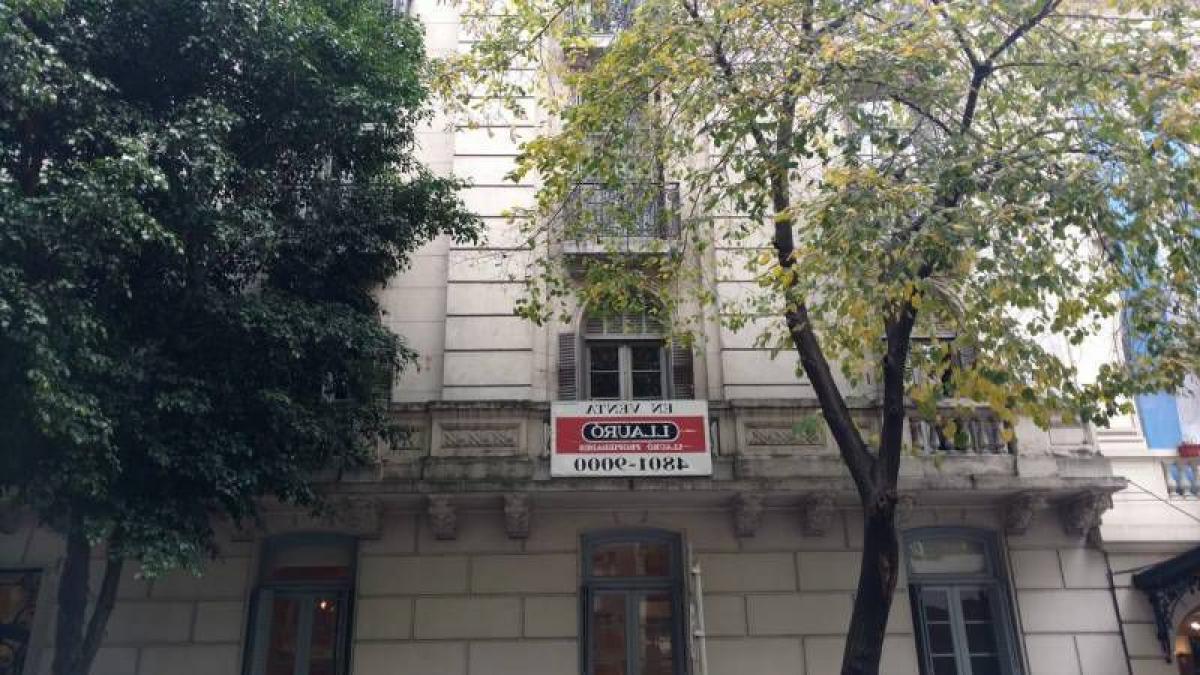Apartamento de 4 dormitorios en Buenos Aires, Argentina No. 74911