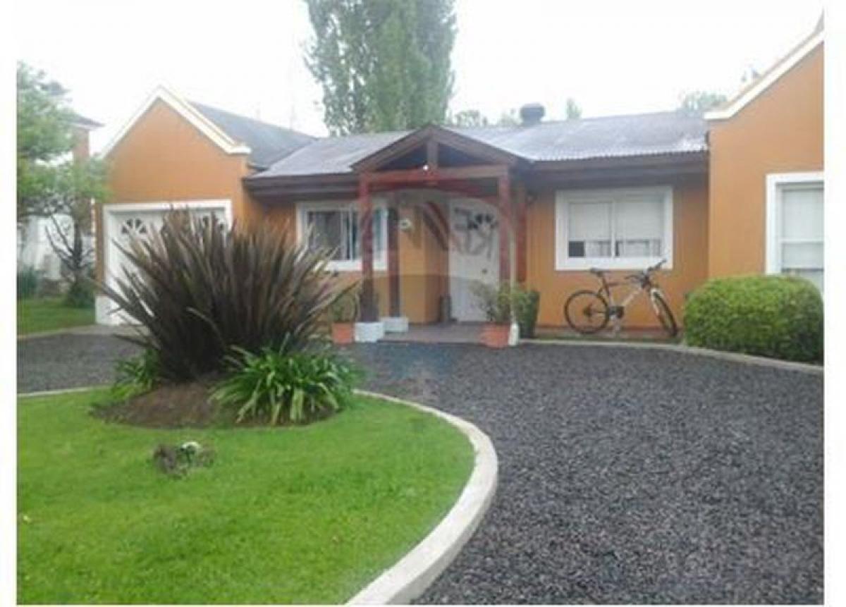 3 غرف نوم منزل في Pilar, Argentina رقم 3633