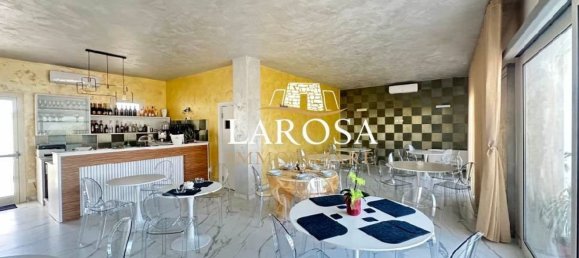 Propriété commerciale à Melendugno, Italy 408m² No. 144402 3