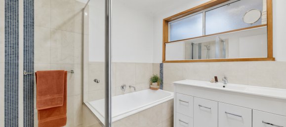 4 Schlafzimmer Haus in Dandenong North, Australia, Nr. 215 6