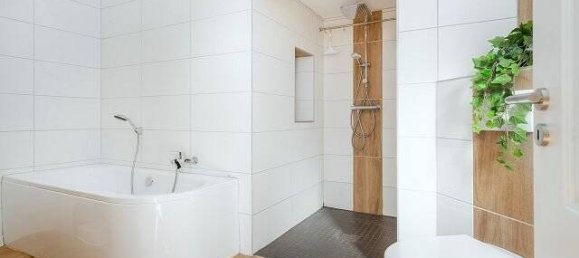 4 bedrooms House in Aurich, Germany No. 370125 8