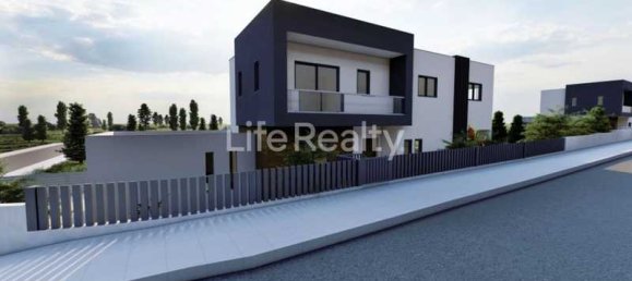 4 bedrooms House in Pyrgos, Cyprus No. 10554 2