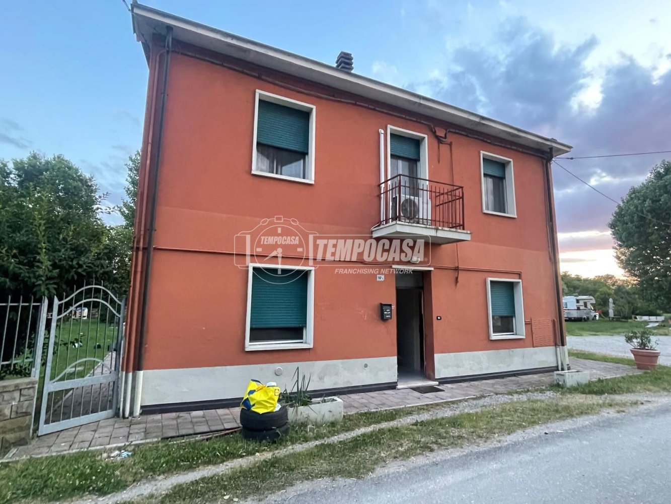 2 Schlafzimmer Wohnung in Granarolo dell'Emilia, Italy, Nr. 79068