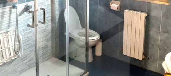 Квартира с 4 комнатами в Кастелло д’Арджиле, Италия № 258649 7