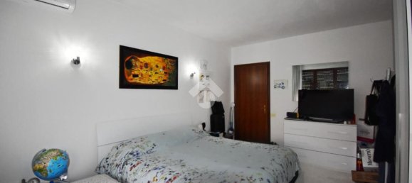 4 rooms Apartment in Ivrea, Italy No. 52415 11