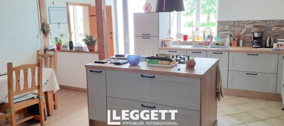 3 bedrooms House in Manche, France No. 357126 4