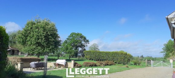 3 bedrooms House in Manche, France No. 357126 2