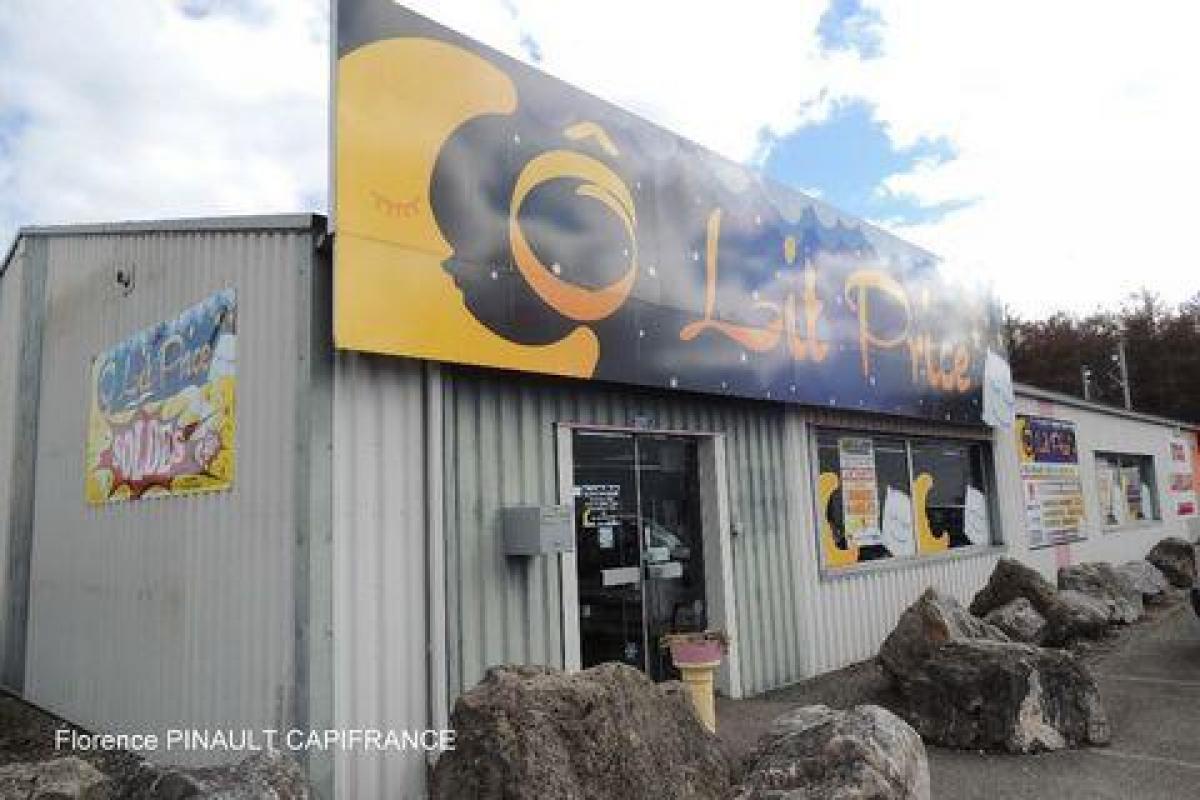 Bureau à Capvern, France 356m² No. 19141