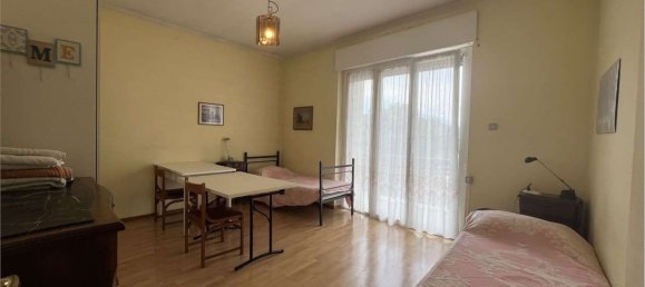 5 bedrooms Apartment in Trento, Italy No. 332579 3