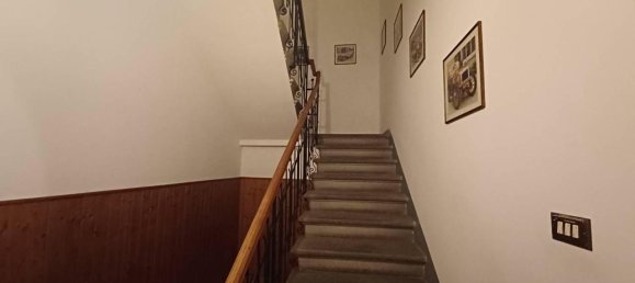 Casa de 3 divisões em Campi Bisenzio, Italy N.º 19277 10