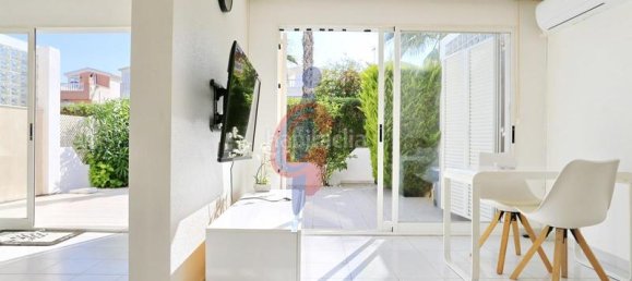 3 bedrooms Townhouse in Guardamar del Segura, Spain No. 163989 10