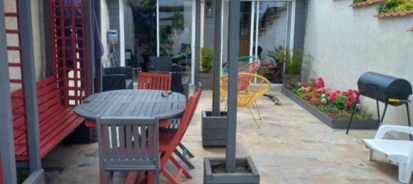 Casa de 3 dormitorios en Lezennes, France No. 306592 2