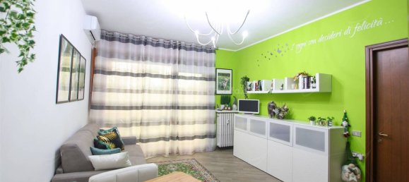 1 bedroom Apartment in Lesa, Italy No. 376206 2