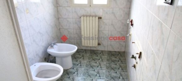 2-salle Appartement à Foggia, Italy No. 191273 5