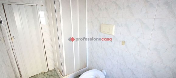 2-salle Appartement à Foggia, Italy No. 191273 6