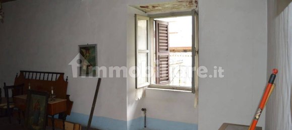 4 bedrooms House in Gandino, Italy No. 341950 2