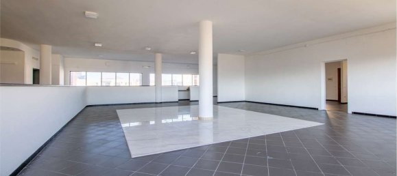 370m² Building in Cagliari, Italy No. 257981 13