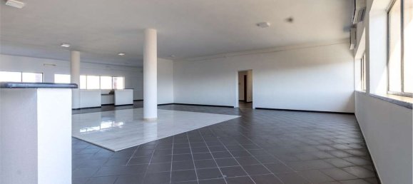 370m² Building in Cagliari, Italy No. 257981 18