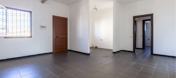 370m² Building in Cagliari, Italy No. 257981 28