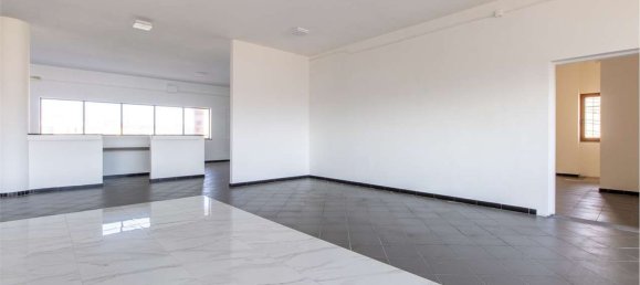 370m² Building in Cagliari, Italy No. 257981 17