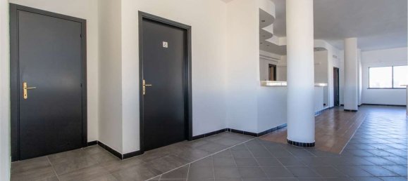 370m² Building in Cagliari, Italy No. 257981 19