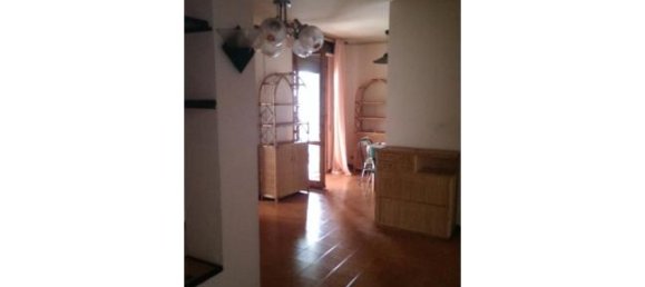 2 chambres Appartement à Campi Bisenzio, Italy No. 252573 3