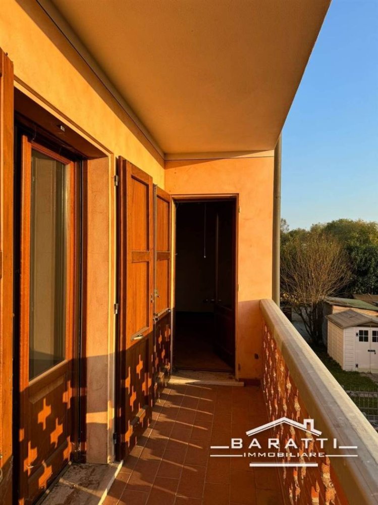 2 bedrooms Apartment in Curtatone, Italy No. 229929