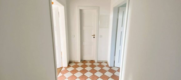 5 bedrooms House in Leipzig, Germany No. 341917 3