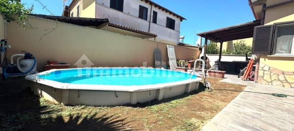3 Schlafzimmer Villa in Ardea, Italy, Nr. 296297 3